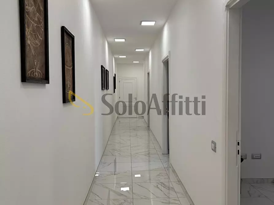 Immagine 1 di Ufficio in affitto  a Cagliari