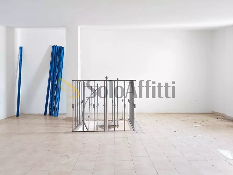 Immagine 20 di Ufficio in affitto  in Via Giorgio Giorgis a Fiumicino