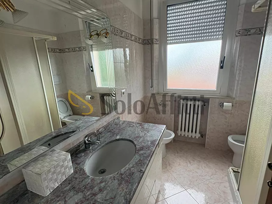 Immagine 10 di Trilocale in affitto  in Via Abruzzo 12 a Rimini