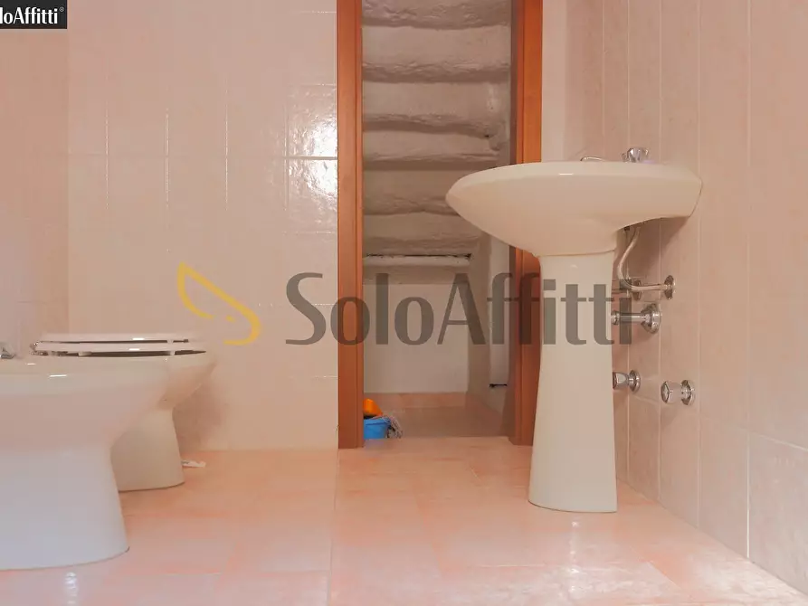Immagine 4 di Trilocale in affitto  in Via Alessandro Volta 48 a Desio