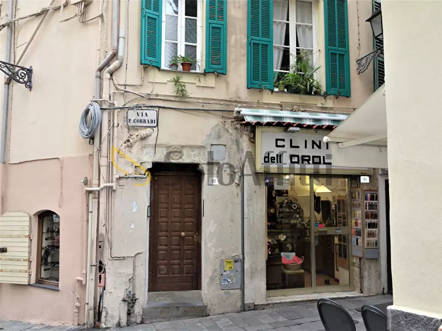 Immagine 23 di Trilocale in affitto  in Via Corradi 92 a San Remo
