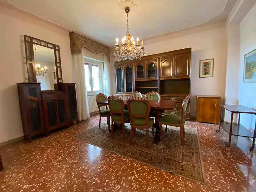 Immagine 4 di Pentalocale in affitto  a Frosinone