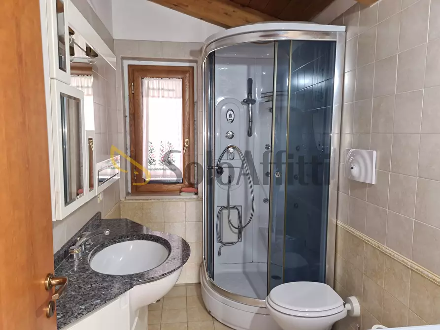 Immagine 5 di Stanza singola in affitto  a Catanzaro