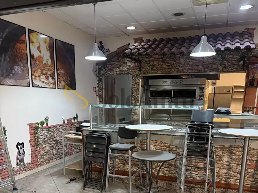 Immagine 2 di Locale commerciale in affitto  a Terni