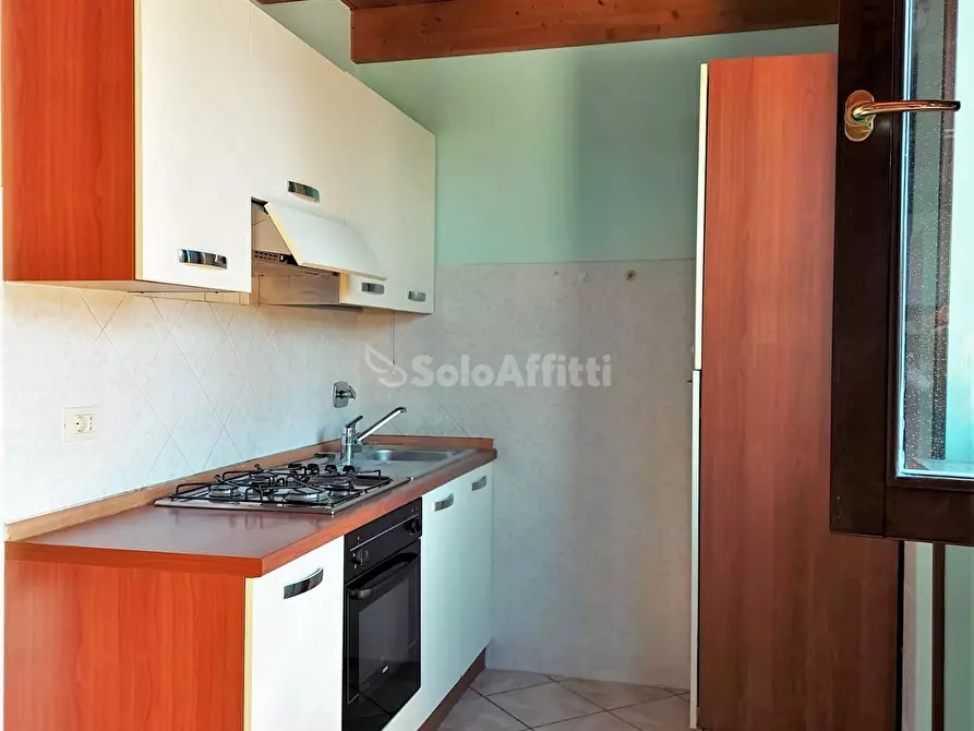 Immagine 14 di Villetta a schiera in affitto  in Viale dei Monti dell'Ara a Fiumicino