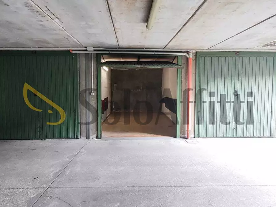 Immagine 6 di Garage in affitto  in Via Francesco Guardi 58 a Cinisello Balsamo