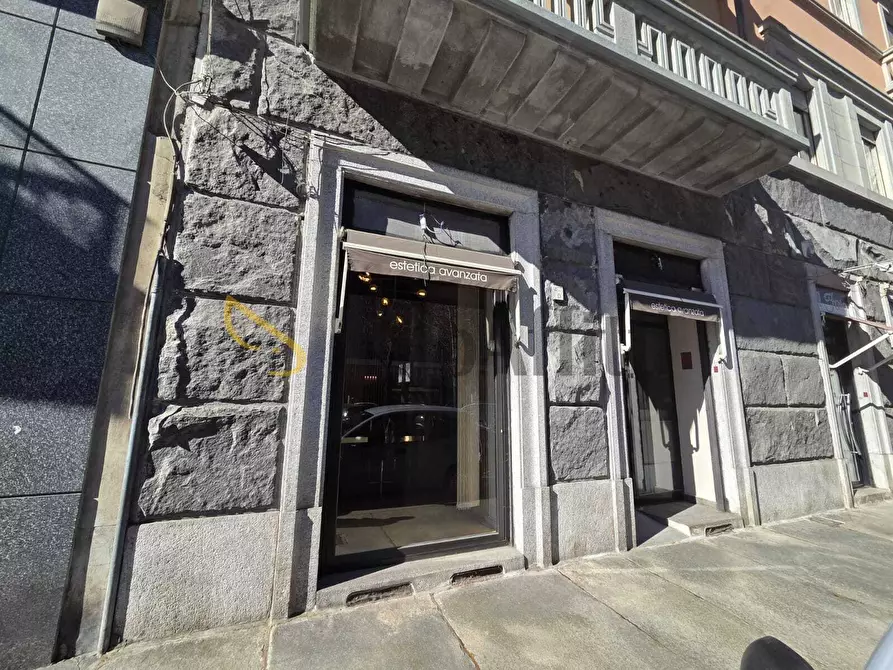 Immagine 4 di Locale commerciale in affitto  in Corso Re Umberto 46 a Torino