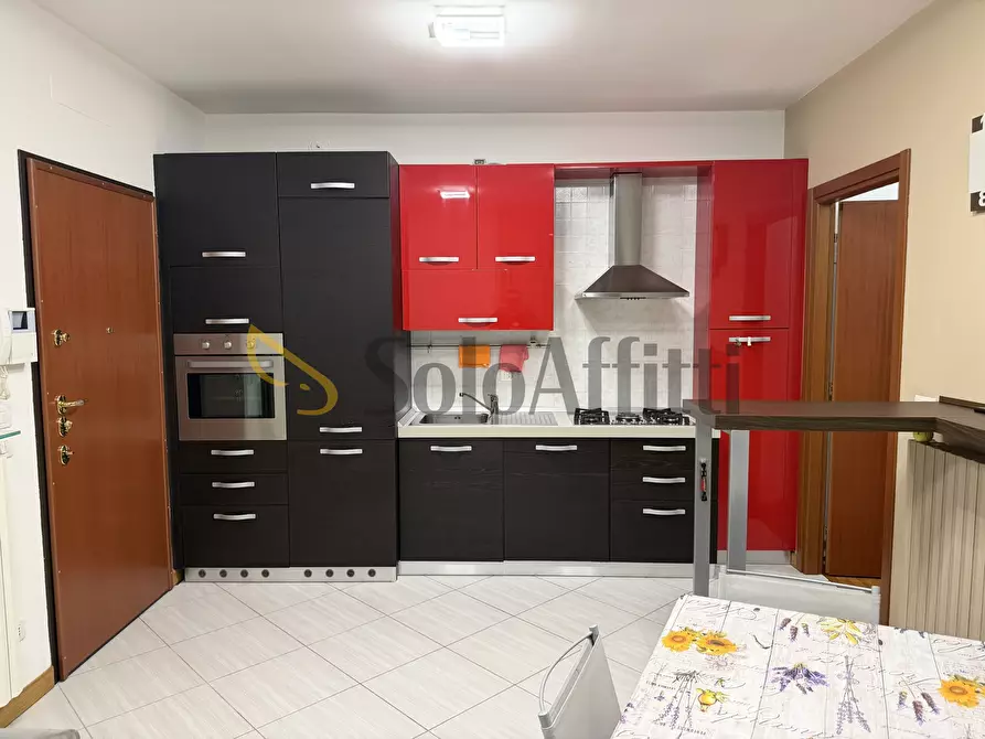 Immagine 1 di Bilocale in affitto  in Via Milano 3/C a Saronno