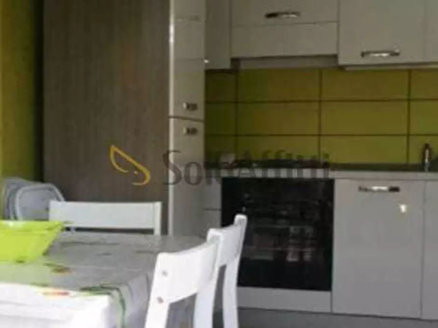 Immagine 1 di Trilocale in affitto  in Via Vittorio Emanuele 167 a Giardini-Naxos