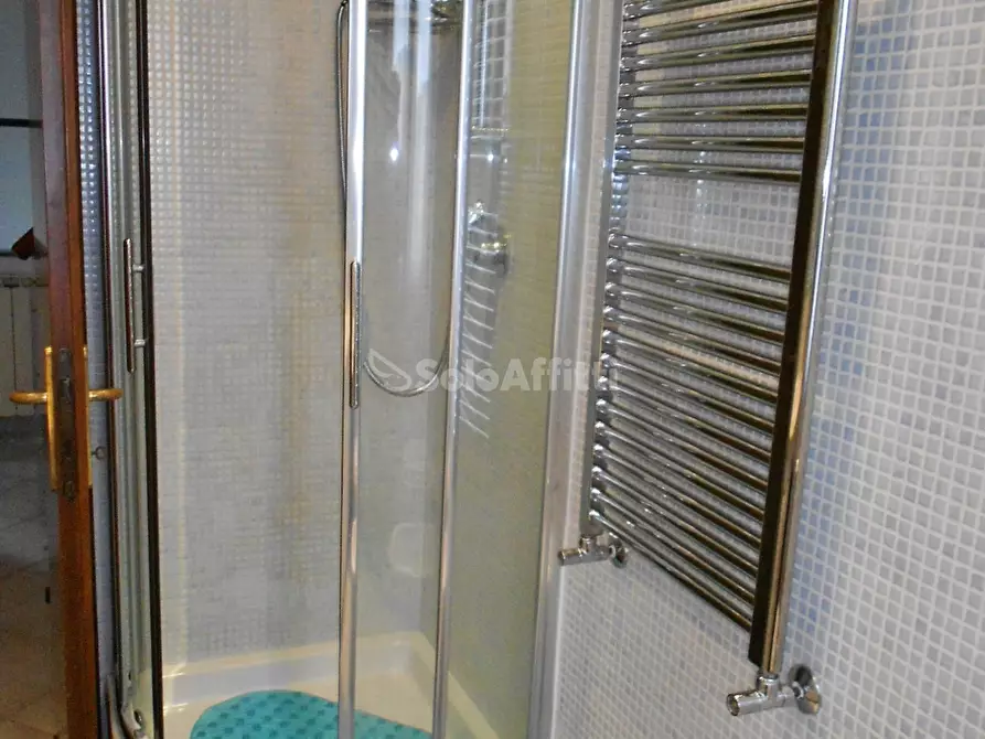 Immagine 21 di Villetta a schiera in affitto  in Via Fiorenzuola di Focara a Fiumicino