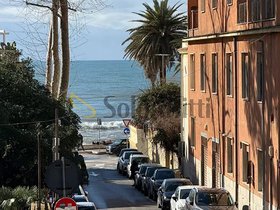 Immagine 9 di Quadrilocale in affitto  in Piazza 1° Maggio a Anzio