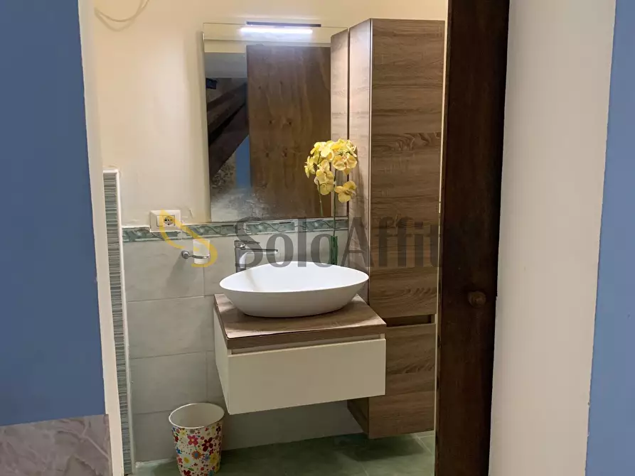 Immagine 5 di Bilocale in affitto  in Via Conte Ruggero 65 a Catania