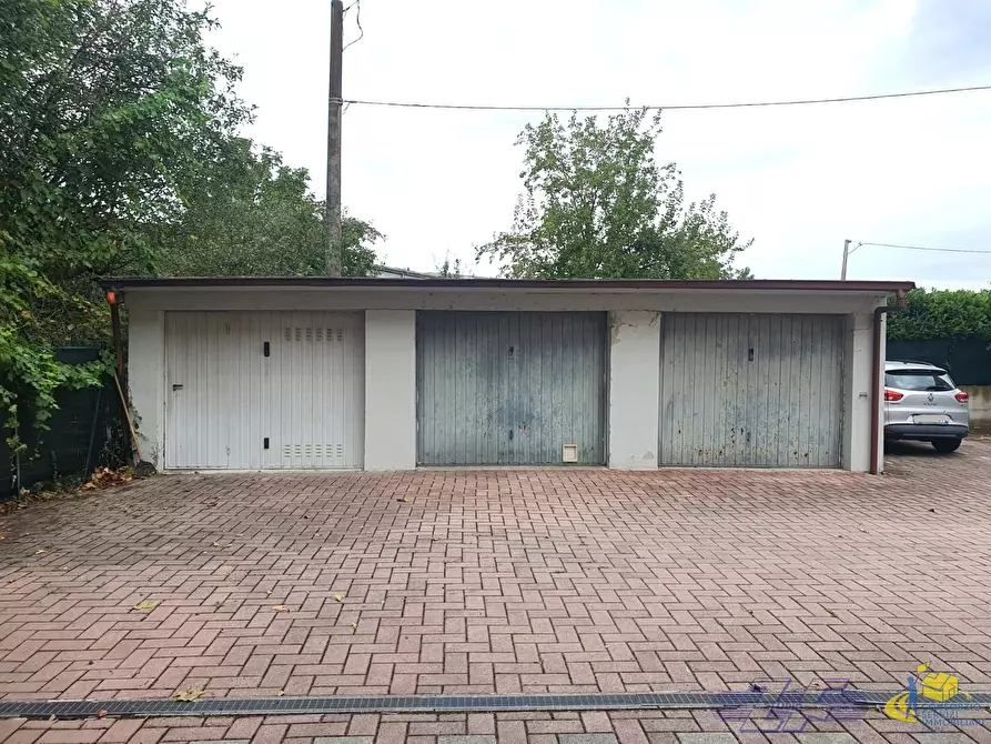 Immagine 21 di Bilocale in vendita  in Via Mantova a Parma