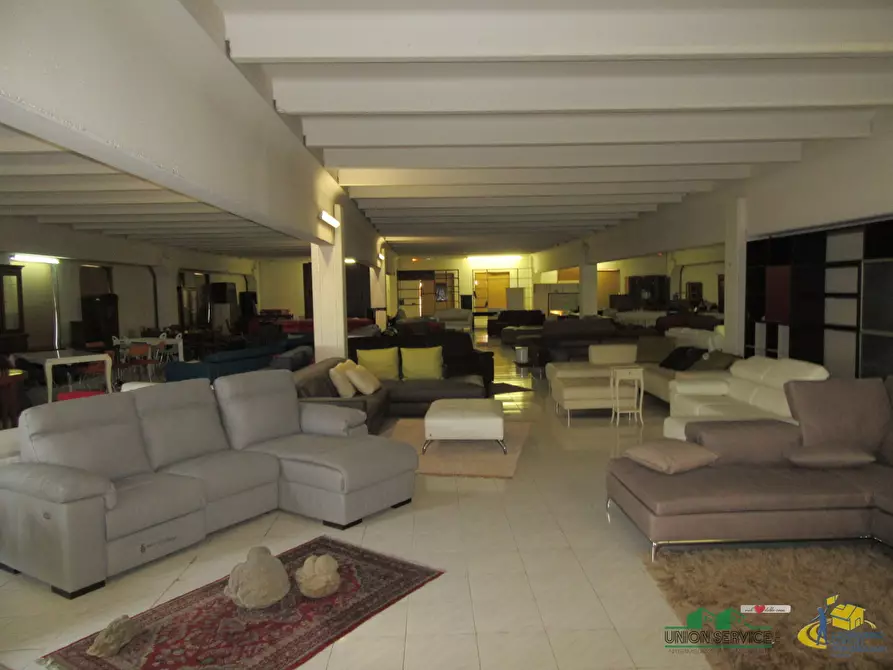 Immagine 5 di Capannone industriale in vendita  in Via Marconi a Noceto