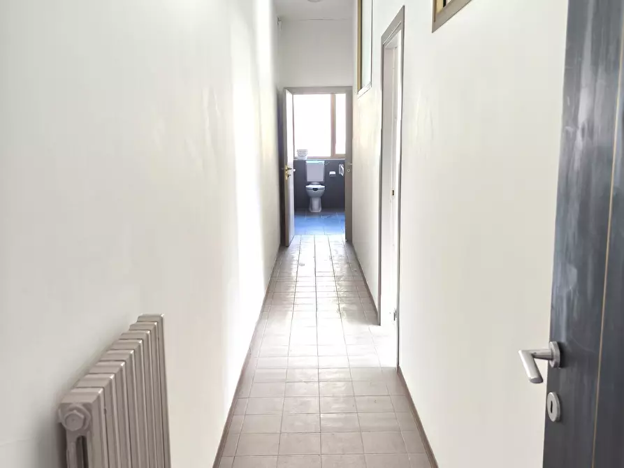 Immagine 16 di Ufficio in affitto  in Via Monte Sporno 1 a Parma