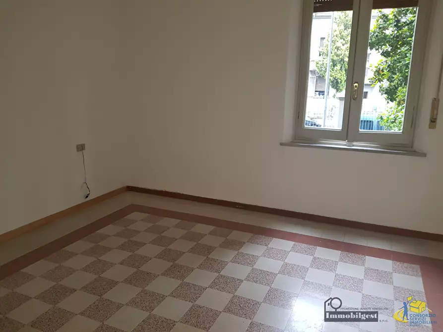 Immagine 19 di Trilocale in affitto  in Viale Tanara 13 a Parma