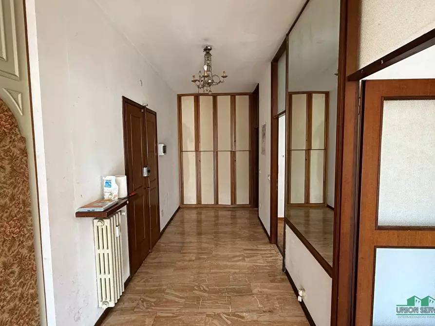 Immagine 10 di Quadrilocale in vendita  in Viale Vittorio Bottego 10 a Parma