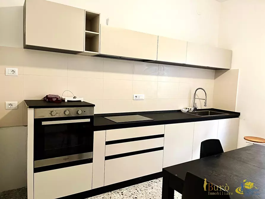 Immagine 1 di Stanza singola in affitto  in Via Francesco Levacher a Parma