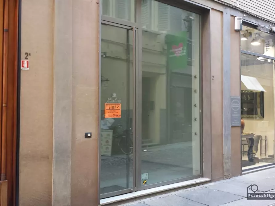 Immagine 1 di Locale commerciale in affitto  in Borgo Angelo Mazza 2 a Parma