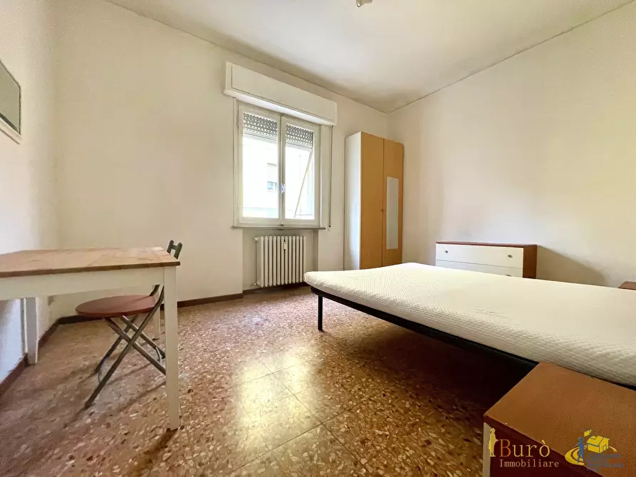 Immagine 8 di Quadrilocale in affitto  in Via Giuseppe Cenni 7 a Parma