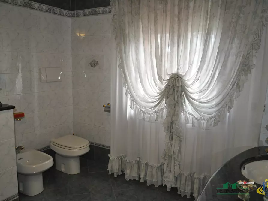 Immagine 32 di Porzione di casa in vendita  in Via Parigi a Collecchio