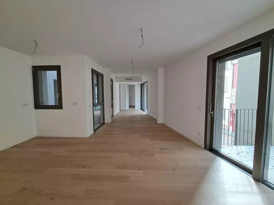 Immagine 10 di Trilocale in vendita  in Borgo delle Grazie 3 a Parma