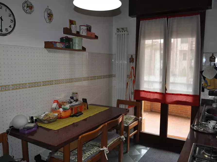 Immagine 27 di Trilocale in vendita  in Via Ulivi 24 a Collecchio