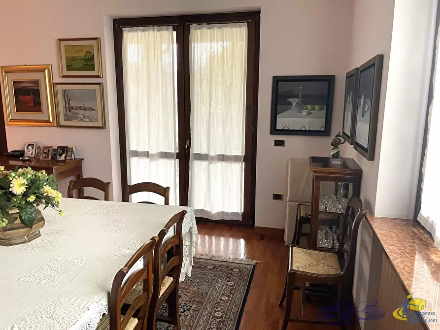 Immagine 12 di Villa in vendita  in Via Fontana Anna a Traversetolo