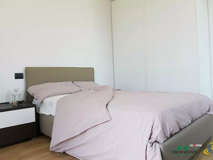 Immagine 8 di Casa bifamiliare in vendita  a Parma