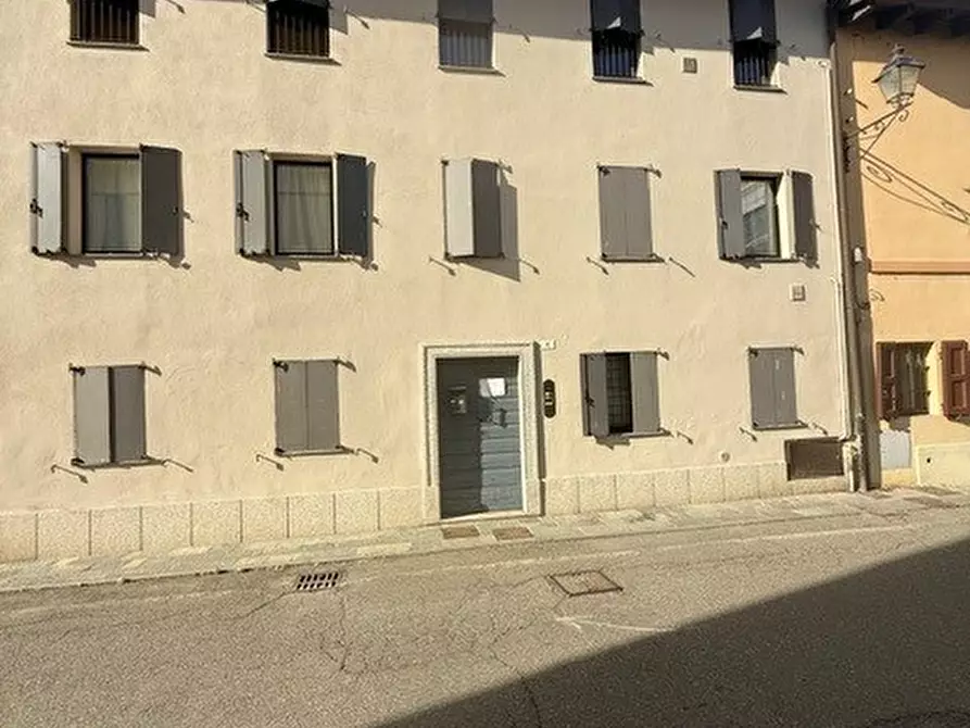Immagine 2 di Trilocale in affitto  in Piazza Pincolini a Fontanellato