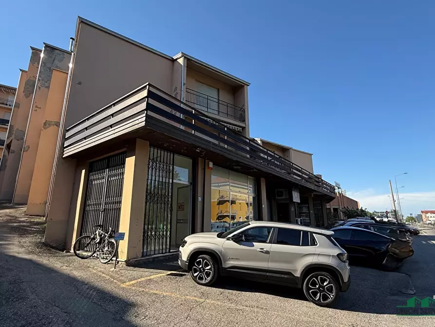Immagine 1 di Attività artigianale in vendita  in Via San Martino 6 a Medesano