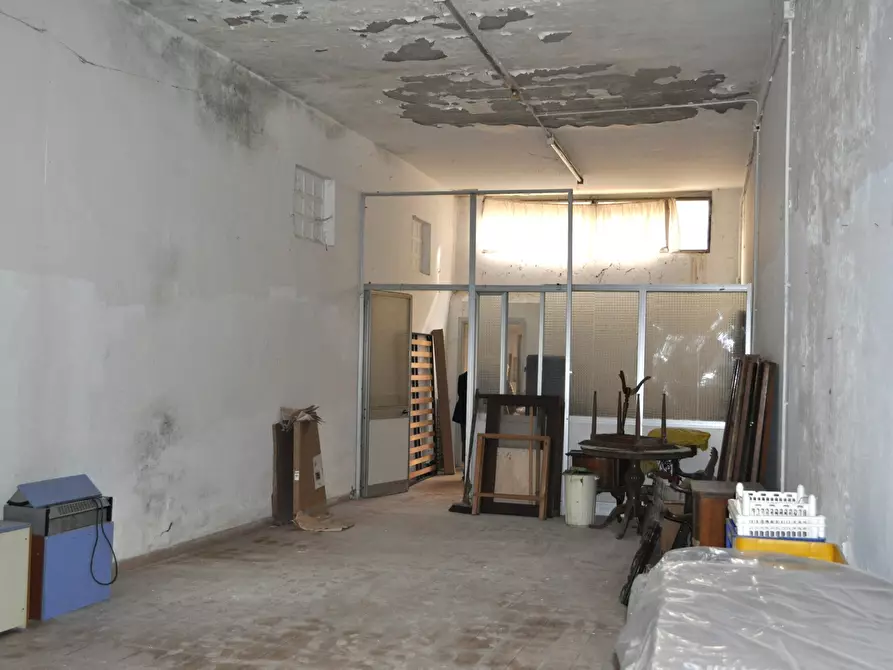 Immagine 1 di Magazzino in vendita  in Borgo Sorgo 14 a Parma