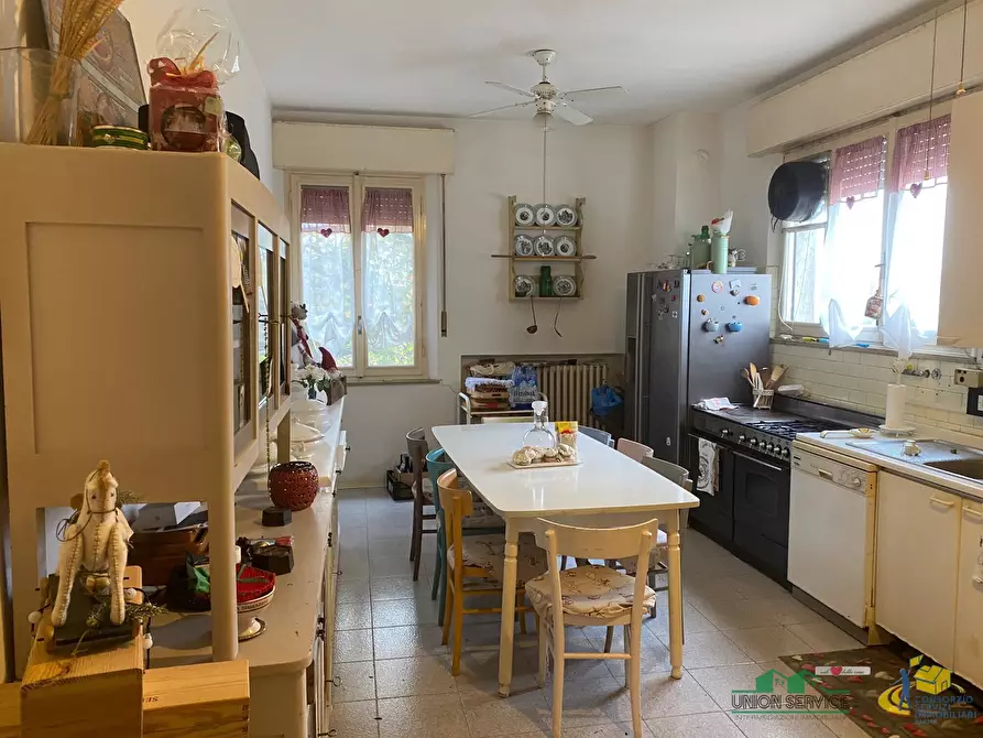 Immagine 10 di Casa bifamiliare in vendita  in via carducci 3 a Medesano