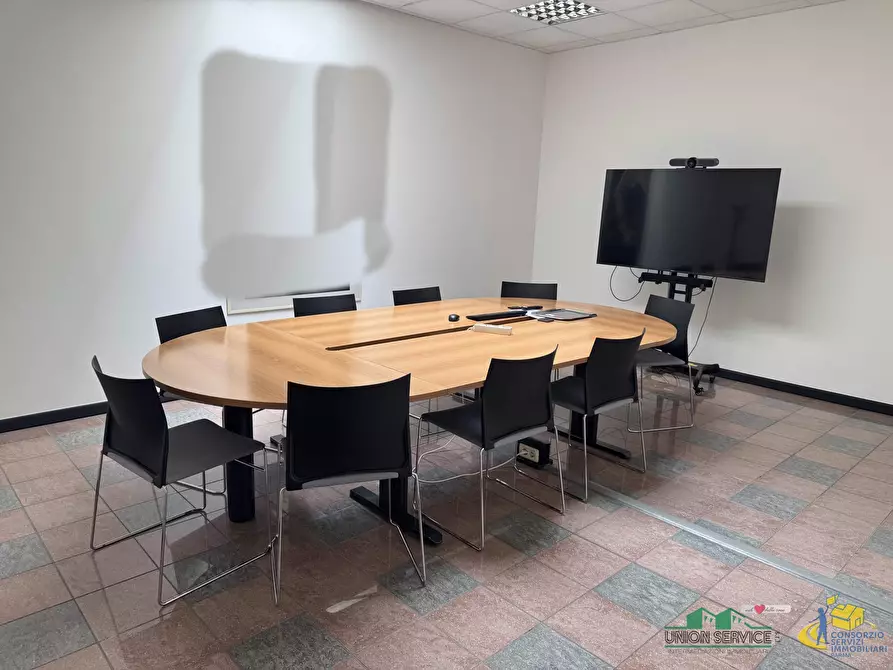 Immagine 4 di Attività artigianale in affitto  in Via La Spezia 158 a Parma