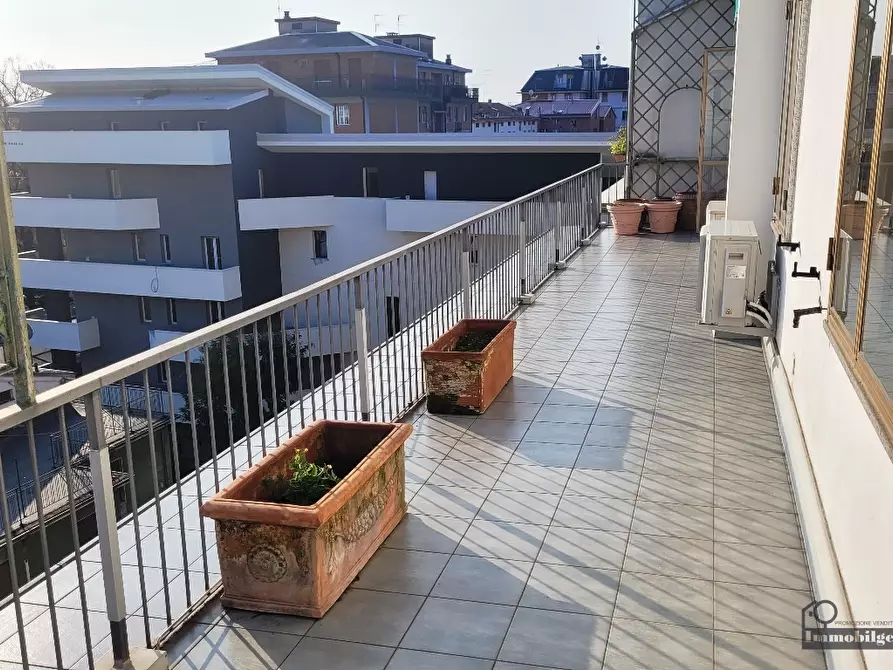 Immagine 30 di Attico in vendita  in Via Pietro Martini 55 a Parma