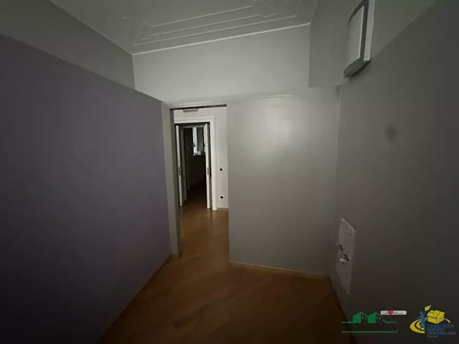 Immagine 7 di Ufficio in vendita  in Via Pietro Torrigiani a Parma