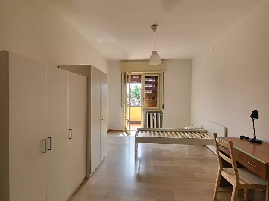 Immagine 1 di Pentalocale in affitto  in Strada Aurelio Saffi 14 a Parma