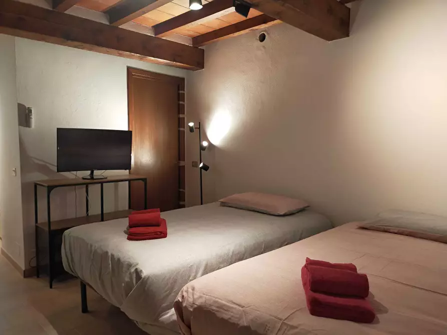 Immagine 7 di Palazzo in vendita  in Strada XX Settembre a Parma