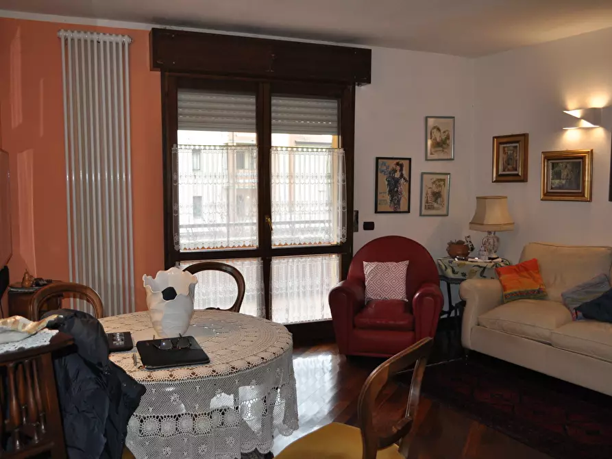 Immagine 15 di Trilocale in vendita  in Via Ulivi 24 a Collecchio