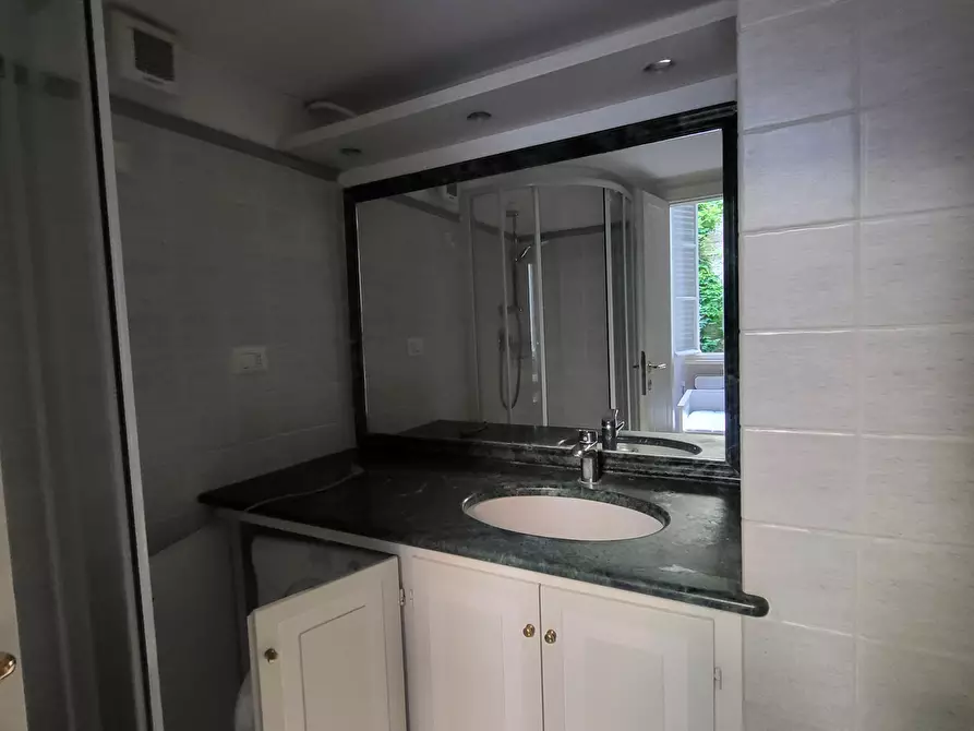 Immagine 11 di Bilocale in affitto  in Strada G. Garibaldi 55 a Parma