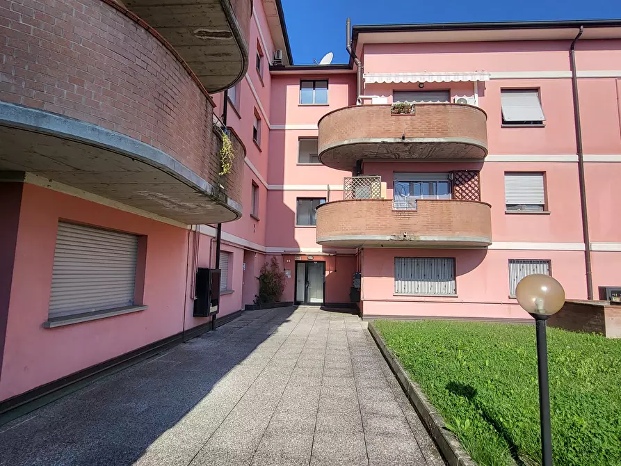 Immagine 3 di Pentalocale in vendita  in Via Domenico Pedretti 9 a Parma