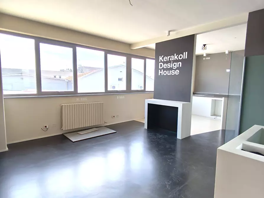 Immagine 7 di Ufficio in affitto  in Via Monte Sporno 1 a Parma
