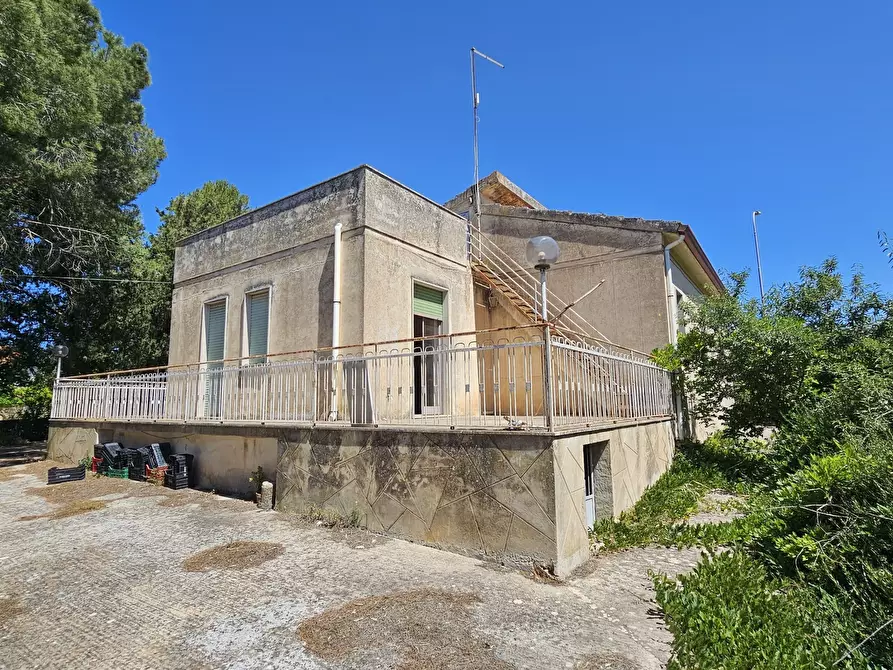 Immagine 3 di Villa in vendita  in Via Sorda Sampieri 197 a Modica