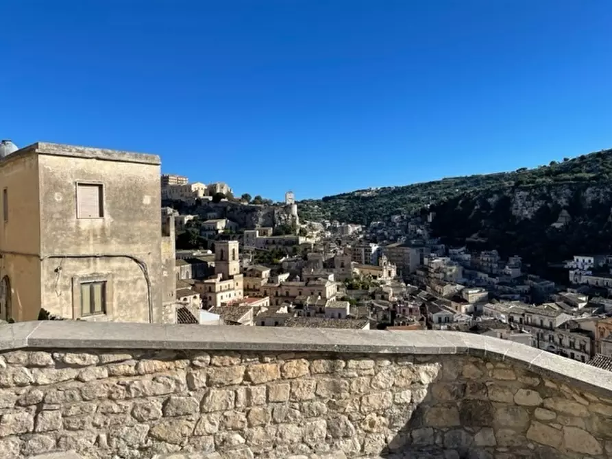 Immagine 1 di Casa indipendente in vendita  a Modica