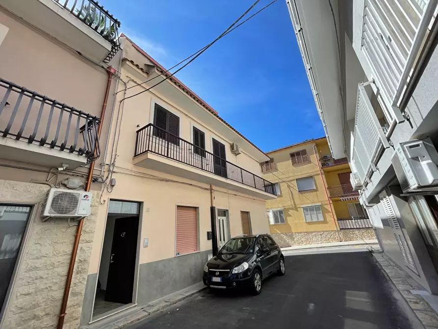 Immagine 1 di Porzione di casa in vendita  in via carlo pisacane a Pozzallo