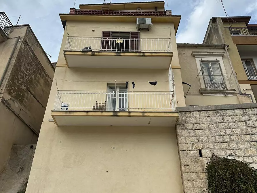 Immagine 11 di Porzione di casa in vendita  in VIA SBALZO a Modica