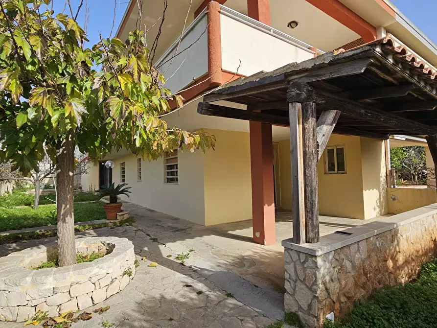 Immagine 1 di Villa in vendita  in Corso Mediterraneo 118 a Modica