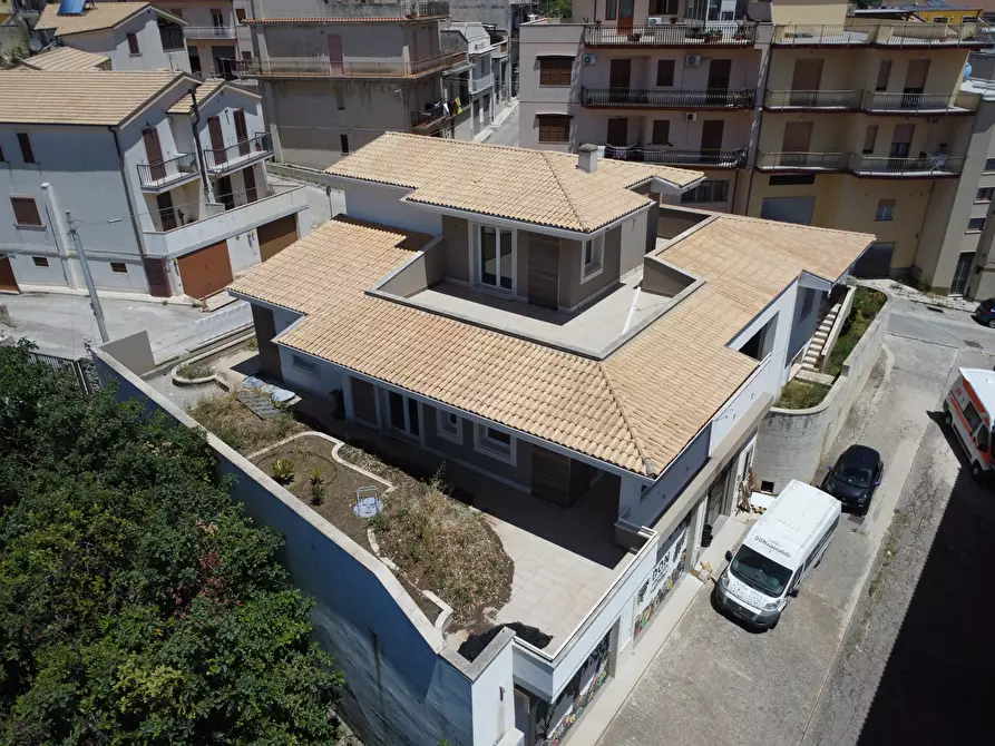 Immagine 45 di Villa in vendita  a Modica
