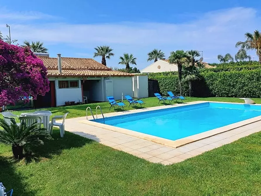 Immagine 1 di Villa in vendita  a Scicli