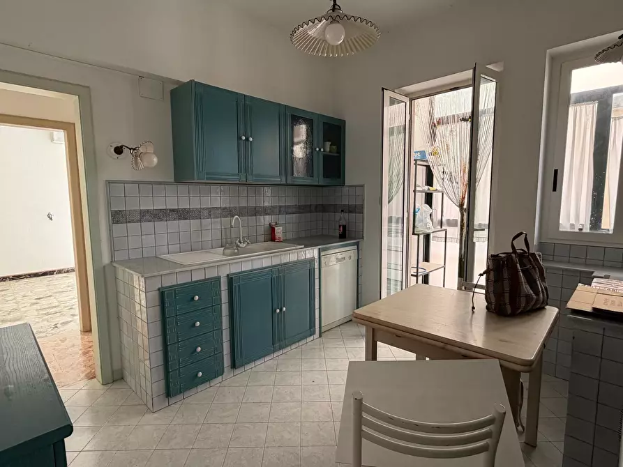 Immagine 8 di Appartamento in vendita  in Corso Nino Barone a Modica